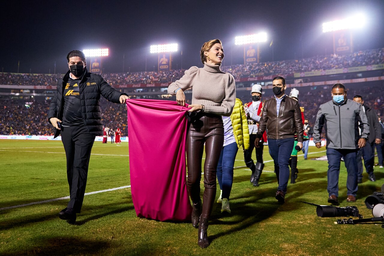 El 'apoyo' a Mayor, incidente con Nahuel y Mariana Rodríguez: Lo que no se vio en la Final de la Liga MX Femenil