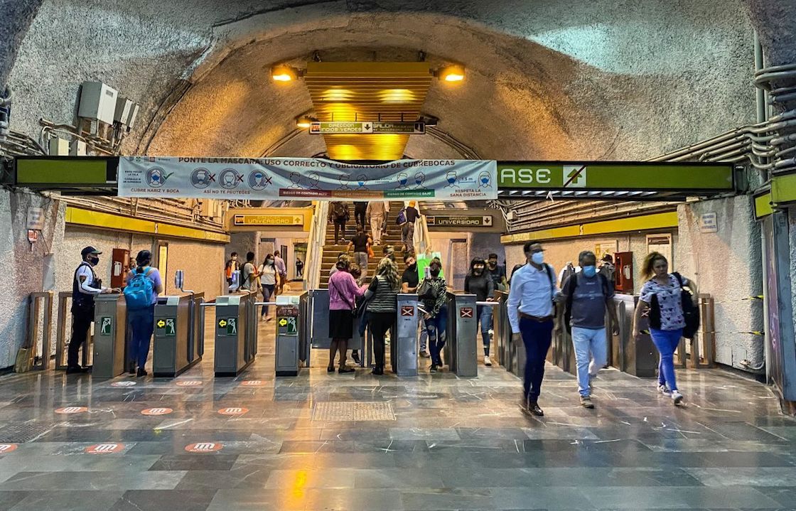  metro-cdmx-pirotecnia