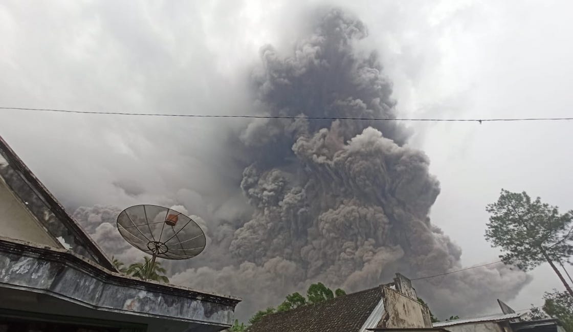 saldo-volcan-semeru-indonesia