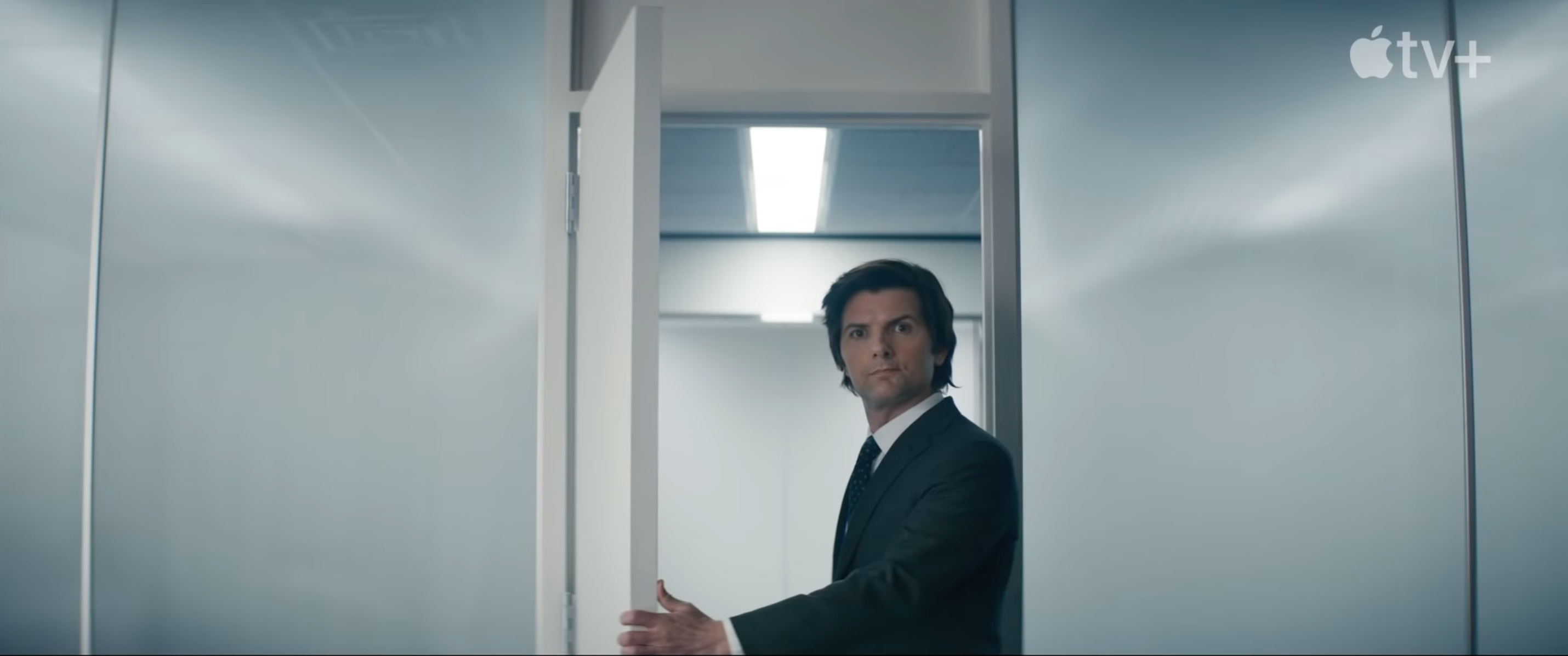 Checa el alucinante tráiler de 'Severance', la nueva serie de Apple TV+