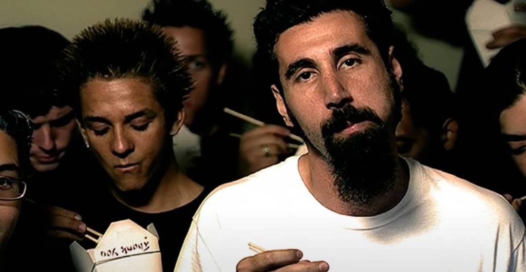 La historia del significado y la evolución de "Chop Suey" de System Of A Down