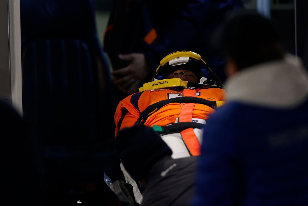 Reportan que Teddy Bridgewater tiene movimiento en todas las extremidades