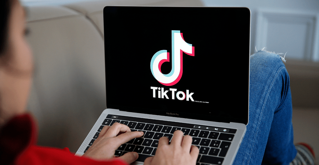 Van por todo: TikTok prueba un nuevo formato para competir con... ¿Twitch?