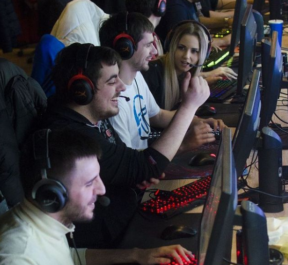 Youtuber Kristina Kika Dukic se suicidó tras sufrir bullying en línea por años