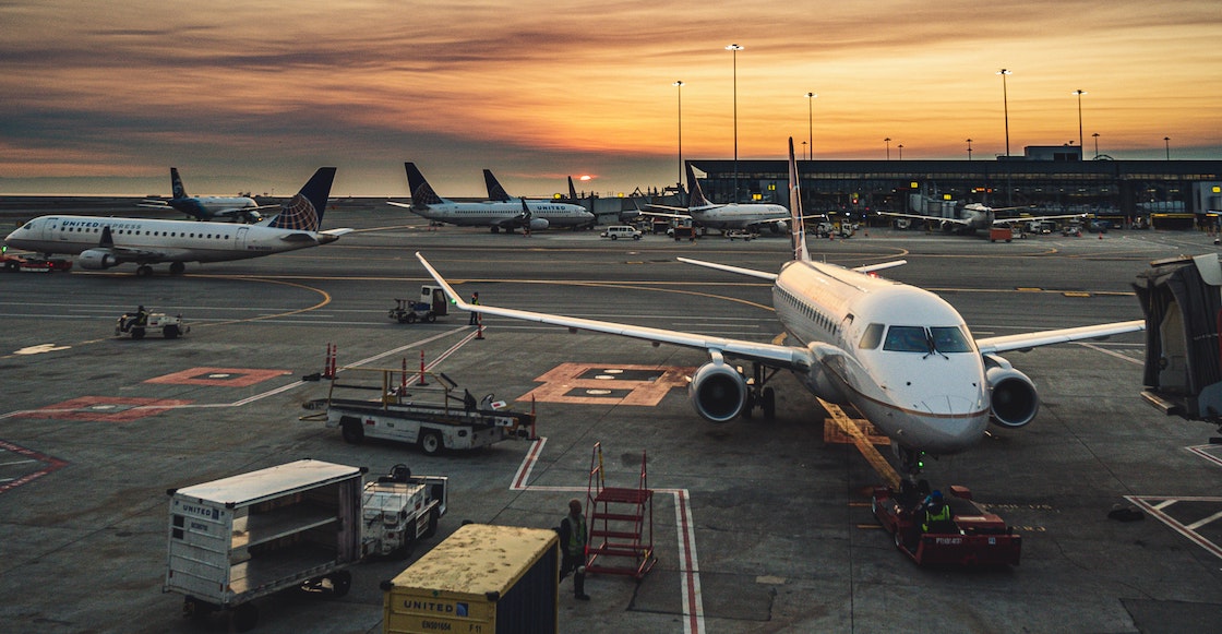 aerolineas-aviones-estados-unidos-panico-crisis-cancelan-vuelos-5G-internet-verizon-paty-navidad