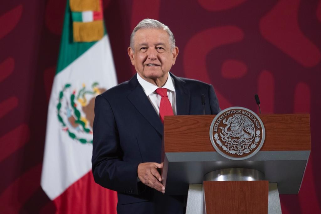 amlo-estatua-derribada-estado-mexico