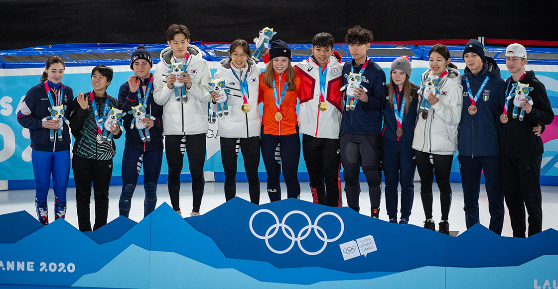 ¿Por qué atletas viajarán a Juegos Olímpicos de Invierno de Beijing con celulares desechables?