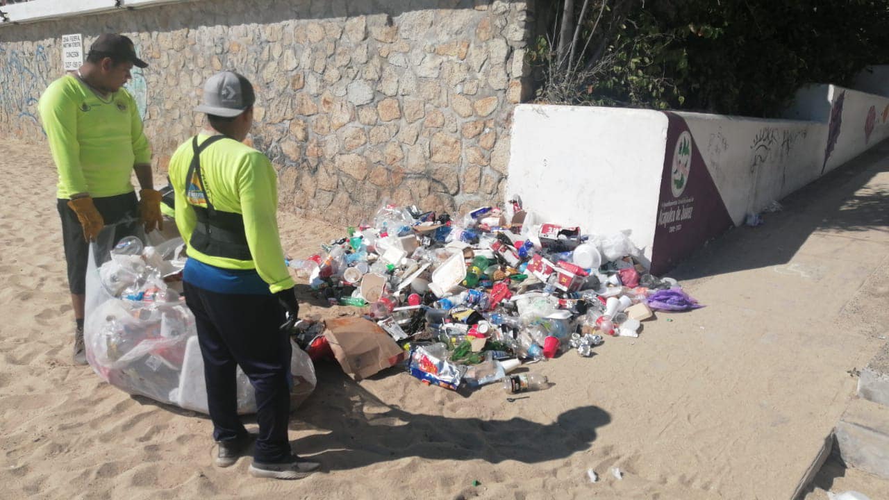 Dejan más de 33 toneladas de basura en Acapulco tras festejos de Año Nuevo