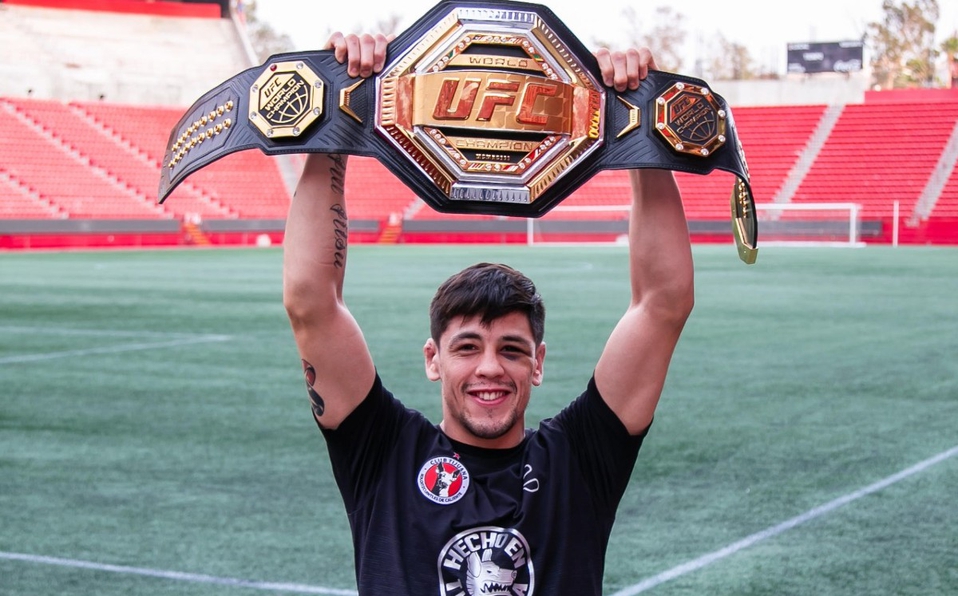 Brandon Moreno, campeón de la UFC en el estadio de Xolos