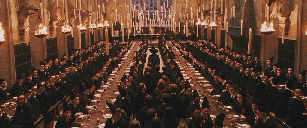 Imagen del comedor de Hogwarts en Harry Potter