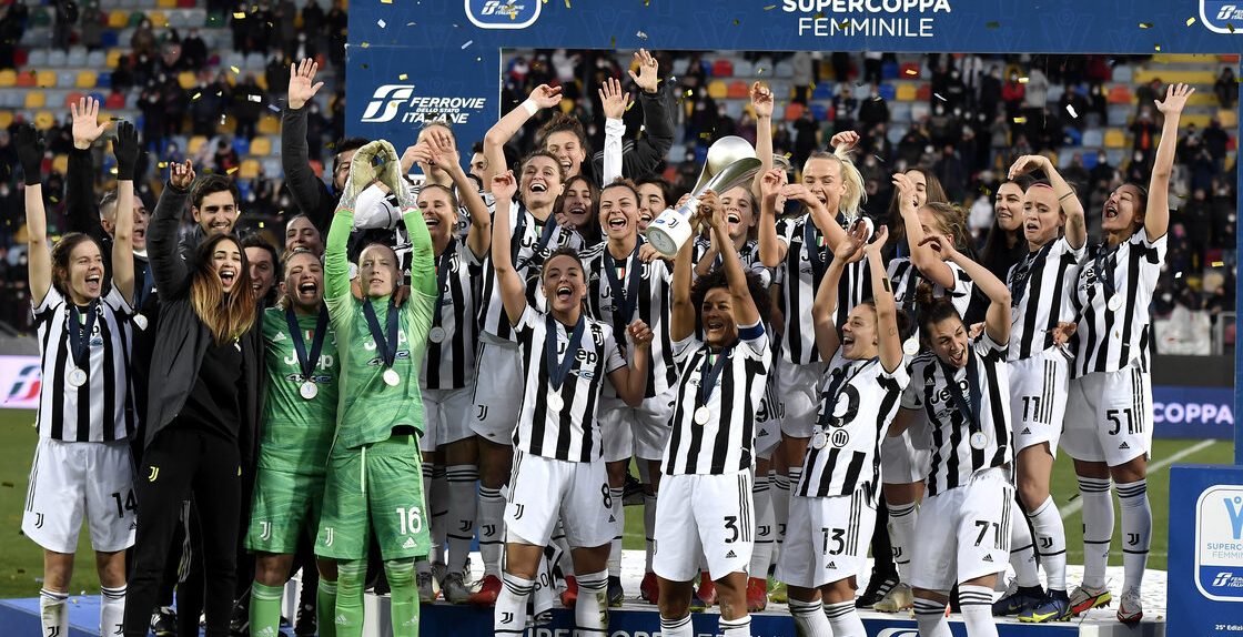 Com Juventus tricampeã, futebol feminino italiano se profissionalizará em  2022 - Surto Olímpico