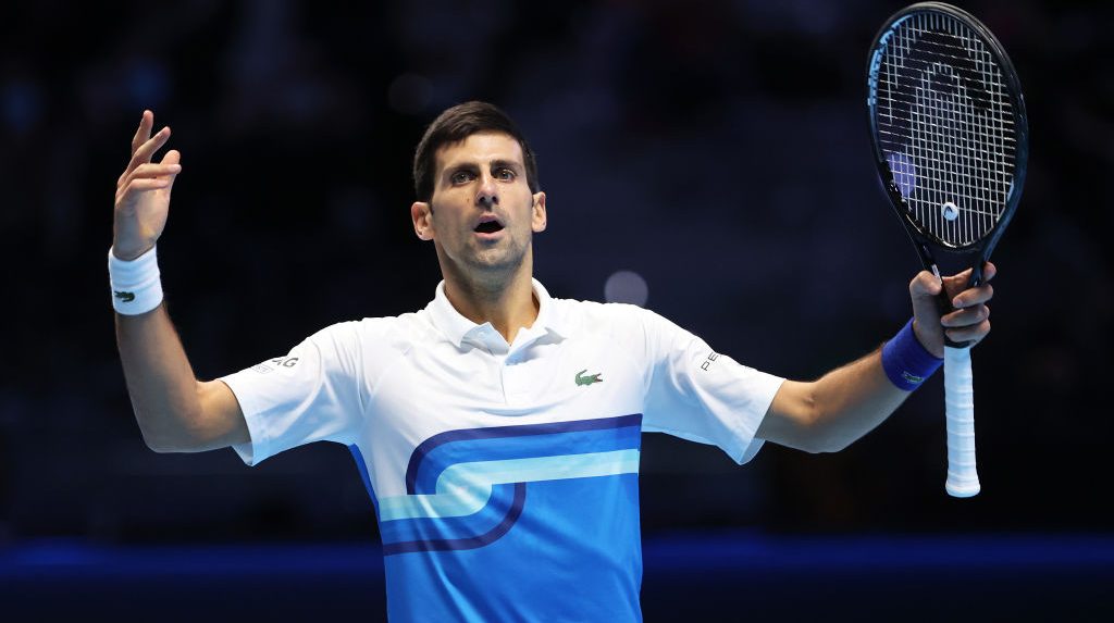 Revelan fotos de Novak Djokovic en público cuando supuestamente tenía COVID-19
