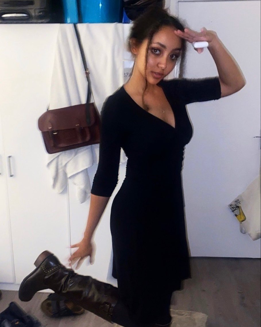 ¿Quién es PinkPantheress y por qué emociona a la industria musical con su 'nueva nostalgia'?