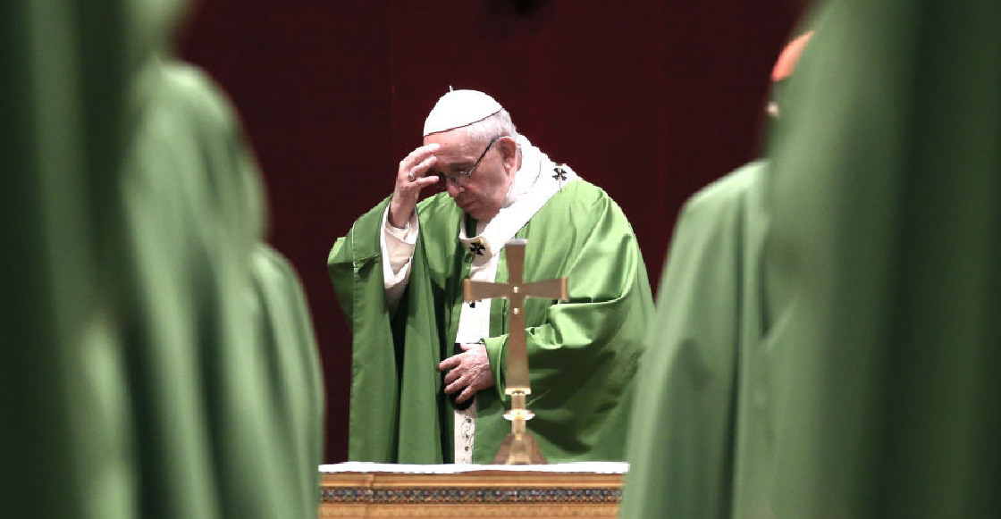 Denuncian robo de regalos del Papa Francisco en el AICM