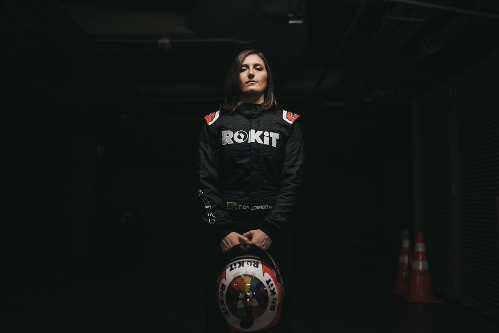 ¿Quién es Tatiana Calderón y por qué es importante su incorporación a IndyCar con AJ Foyt Racing?