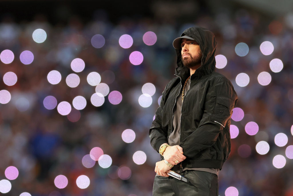 El poderoso gesto de Eminem en el show de medio tiempo del Super Bowl que casi nadie notó