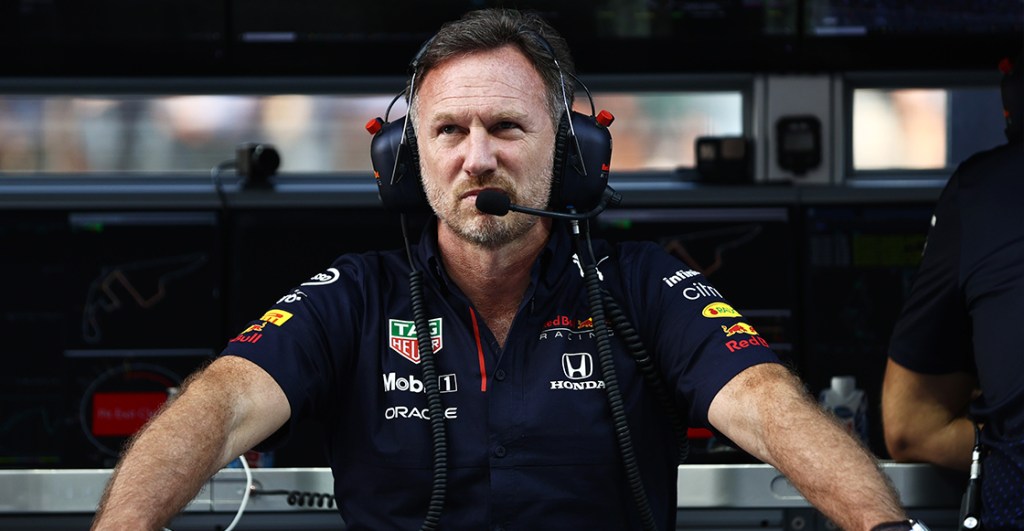 ¿Dardo a Mercedes? Christian Horner ve presión a la FIA para destituir a Michael Masi