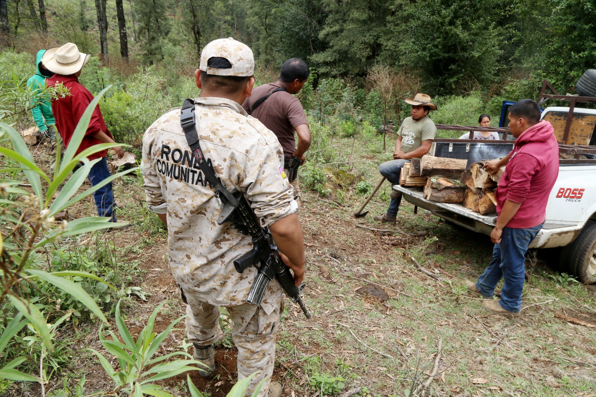 Campesino de Michoacán muere tras explosión de una mina dejada por narcos
