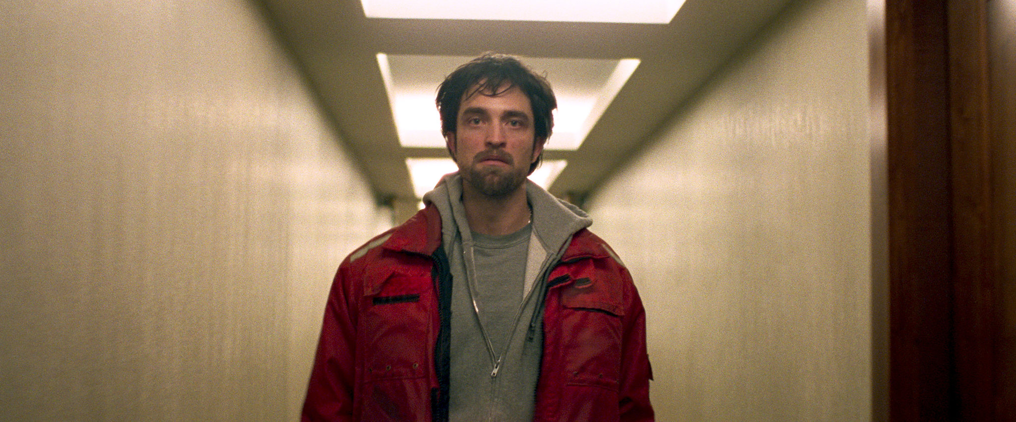 Robert Pattinson como Connie Nikas en 'Good Time' 