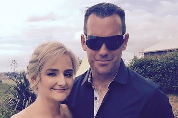 Tómela: Mujer "vende" a su esposo en sitio web de subastas porque se fue a pescar sin avisar