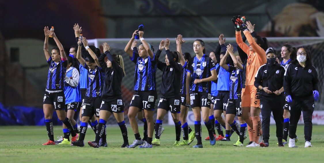 Confirman el fallecimiento de un aficionado durante el Gallos vs Chivas Femenil