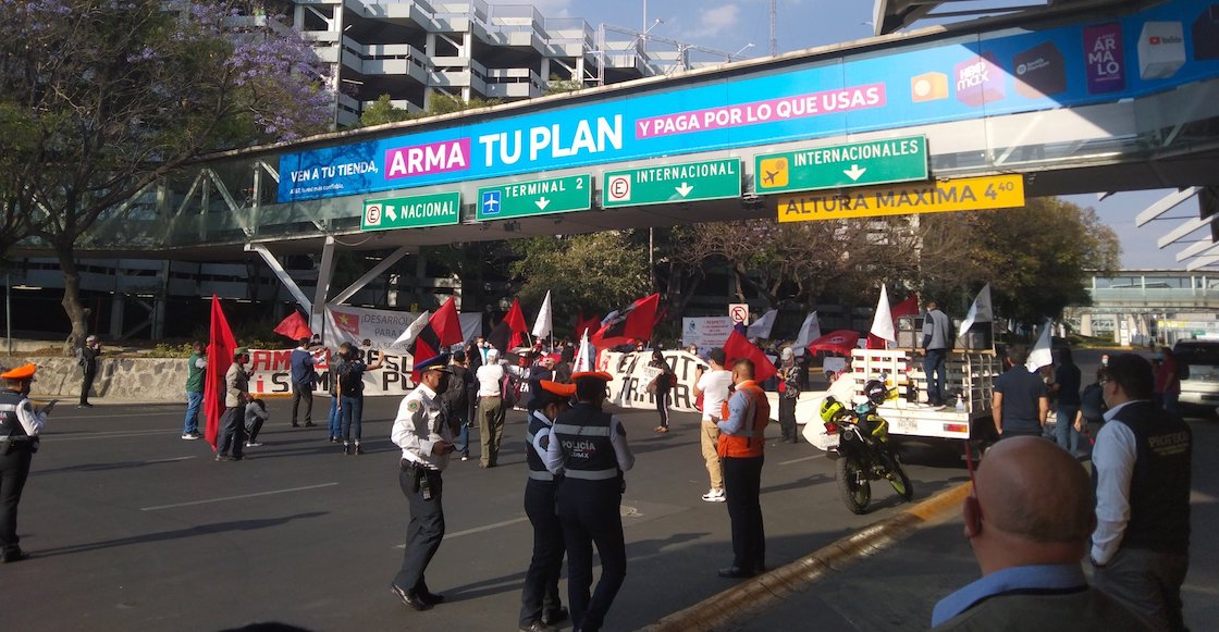 sindicato-notimex-bloquearon-terminal-aicm