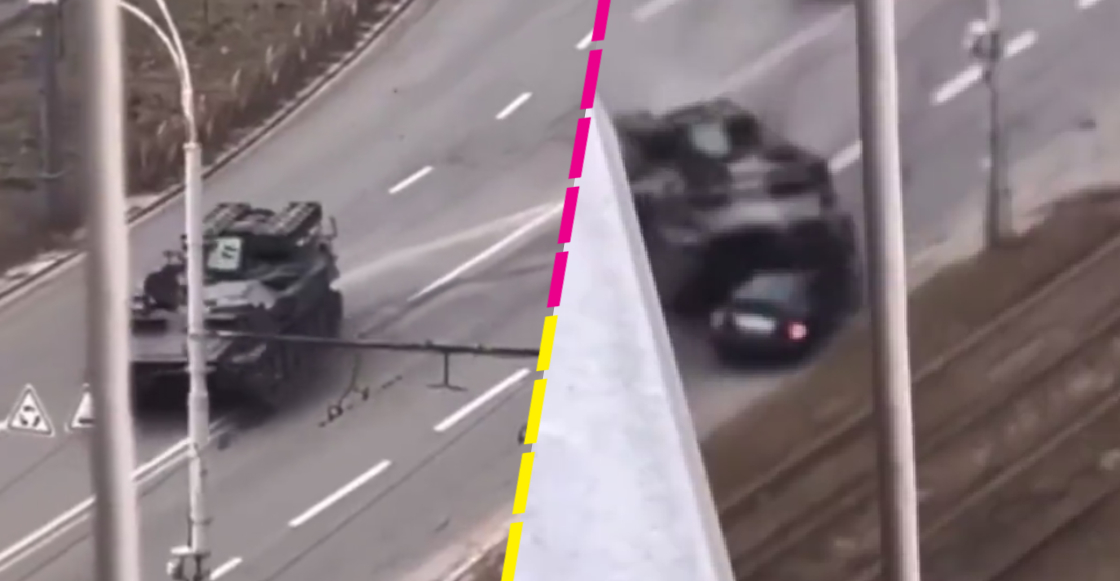 El momento en que un tanque pasa sobre un auto donde viajaba un adulto mayor en Ucrania