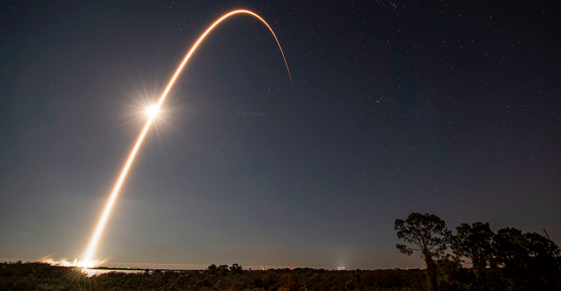 tormenta-geomagnetica-derribo-40-satelites-internet-spacex