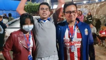 Aficionados de Chivas apoyaron a los de Atlas en el Estadio Jalisco: "El corazón es el mismo"