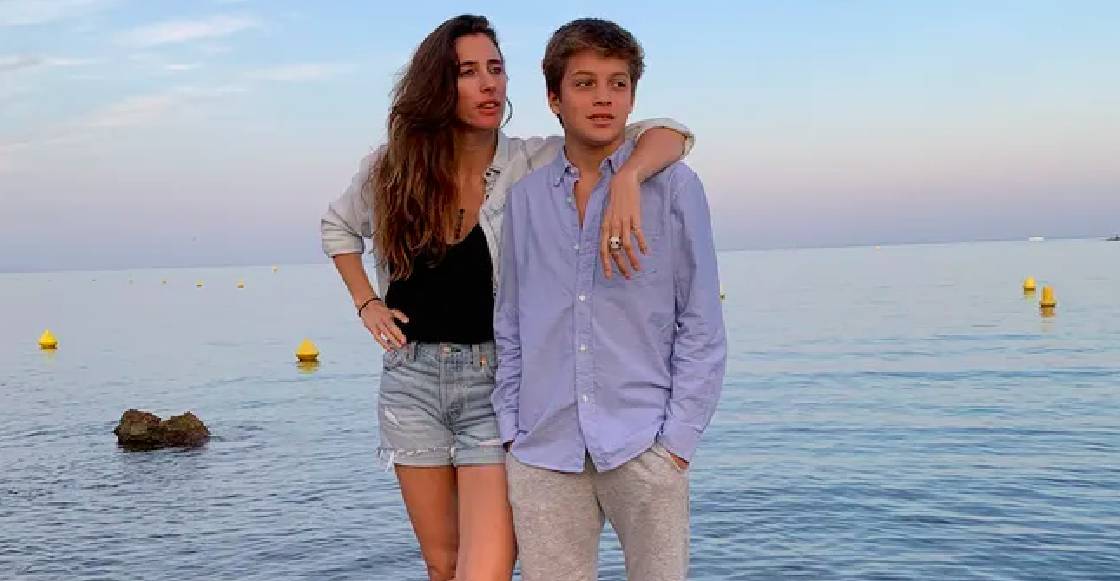 Órale: Una mamá y su hijo crean una kit de iniciación para tu primera relación sexual