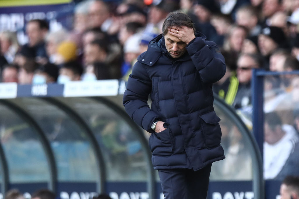 Antonio Conte en la crisis del Tottenham