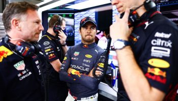 Los halagos de Horner y Verstappen a Checo Pérez por la pole: "Un logro fenomenal"
