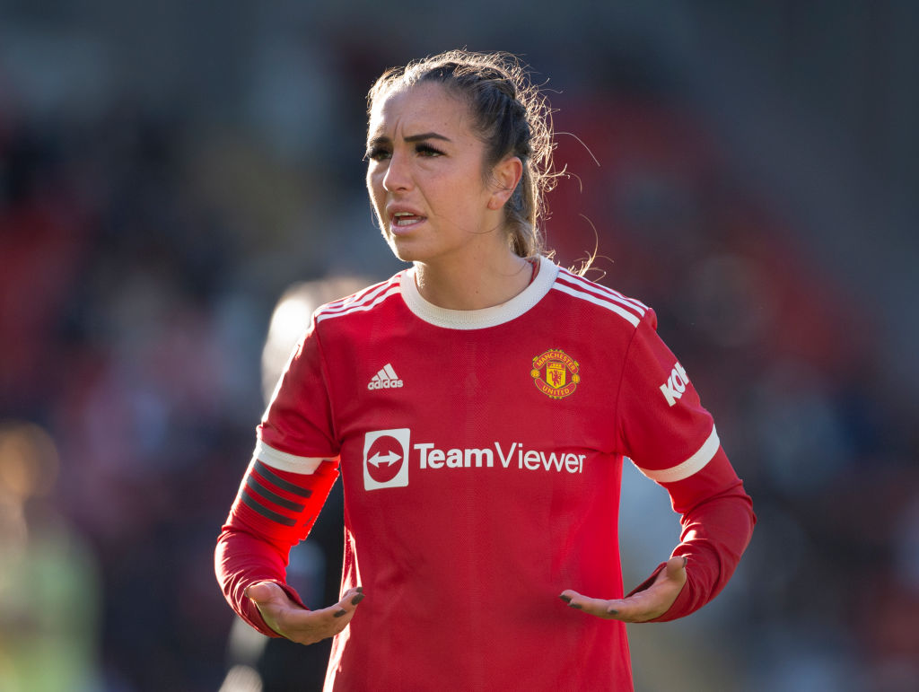 Pásale a ver el doblete de goles olímpicos de Katie Zelem en el ManU vs Leicester Femenil