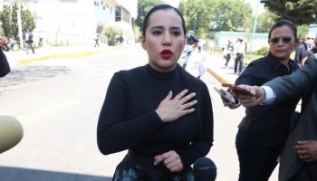 Policías no aceptan disculpa de Sandra Cuevas y FGJ la invalida