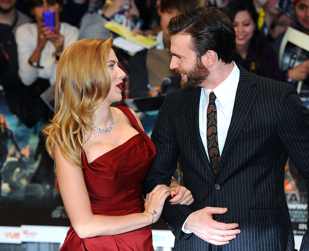 Scarlett Johansson y Chris Evans protagonizarán la cinta 'Project Artemis' para Apple