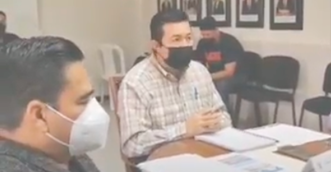 si-mujer-abre-piernas-consecuencias-regidor-sinaloa