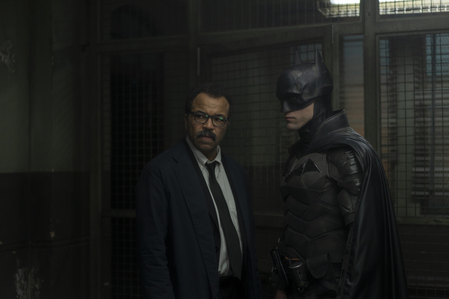 Jeffrey Wright y Robert Pattinson como James Gordon y Batman