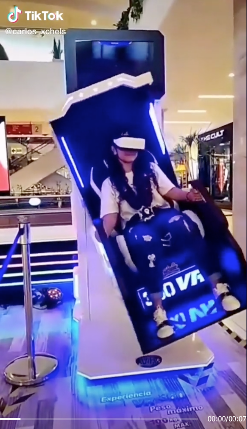 OLOV: Juego de realidad virtual se cae en centro comercial y el video es épico