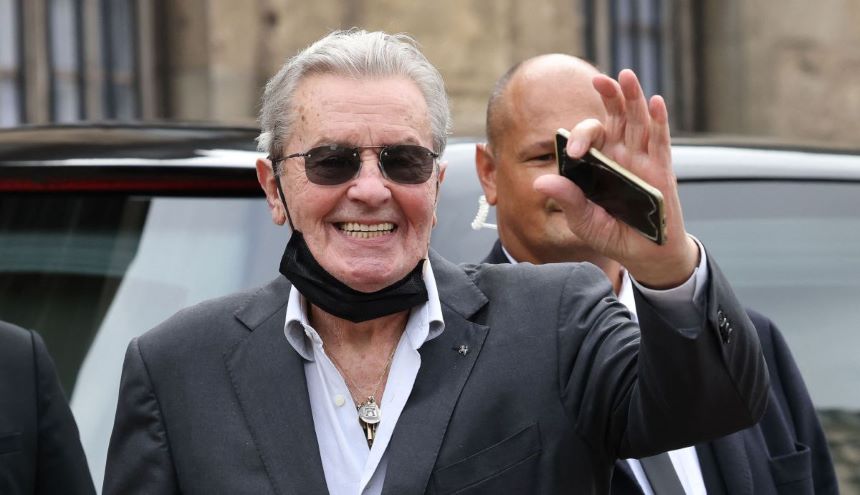 El actor francés Alain Delon, solicita la eutanasia y se despide con emotiva carta