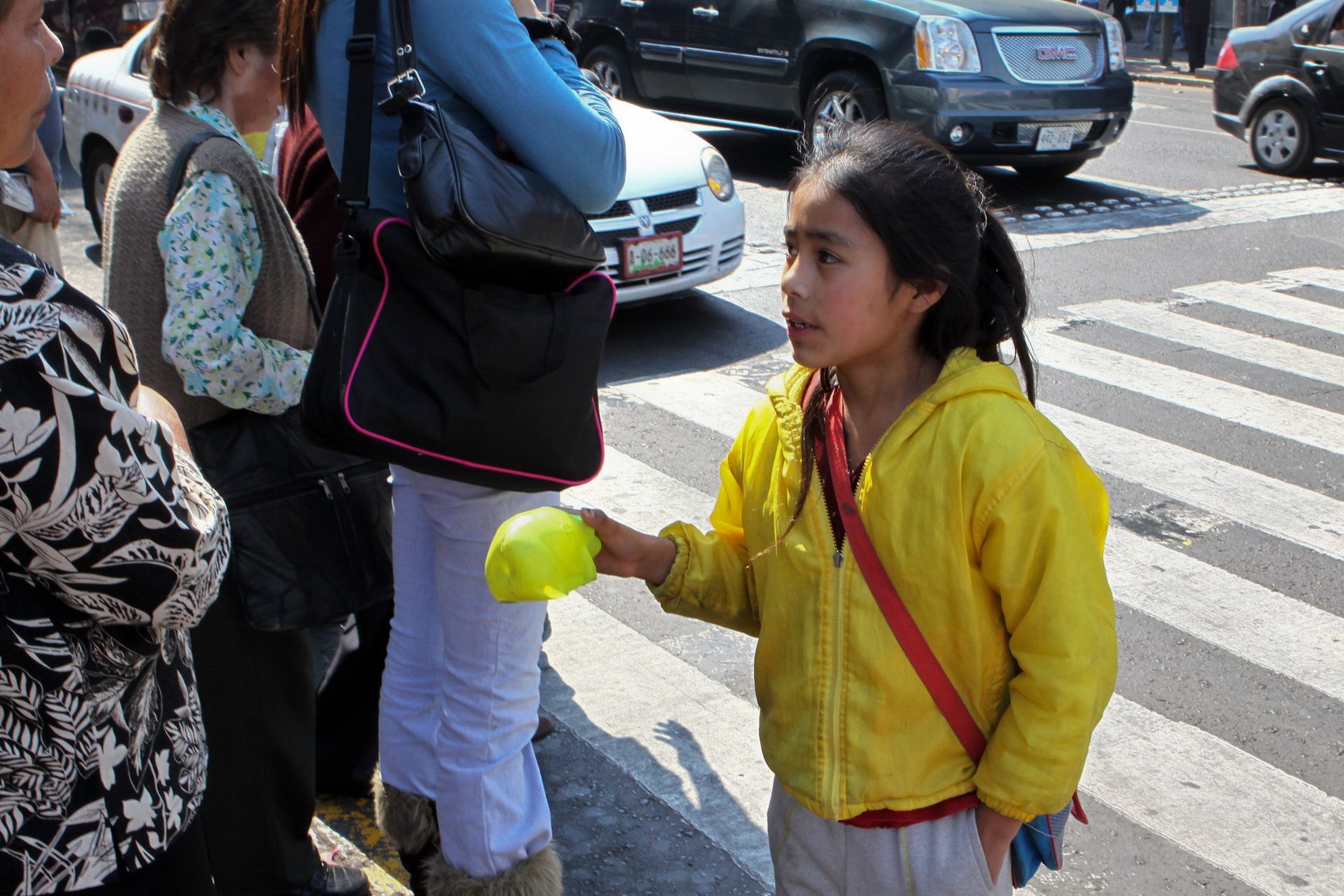 Los alquilan por 100 pesos: Alertan por "renta" de niños en San Miguel de Allende