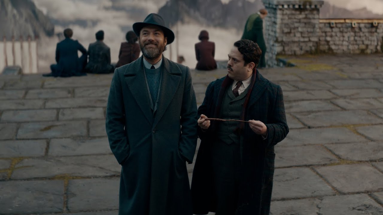 Jude Law y Dan Fogler como Albus y Jacob en 'Los secretos de Dumbledore'