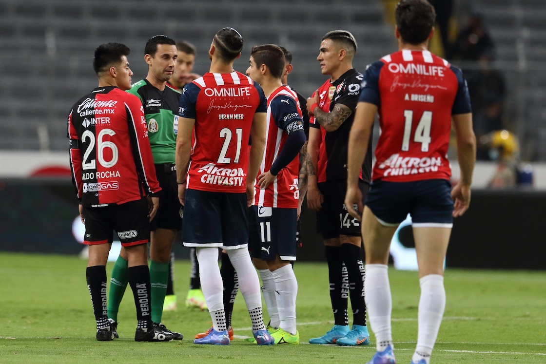 El nuevo líder, el motivo por el que no jugaron las Chivas y los memes de la Liga MX