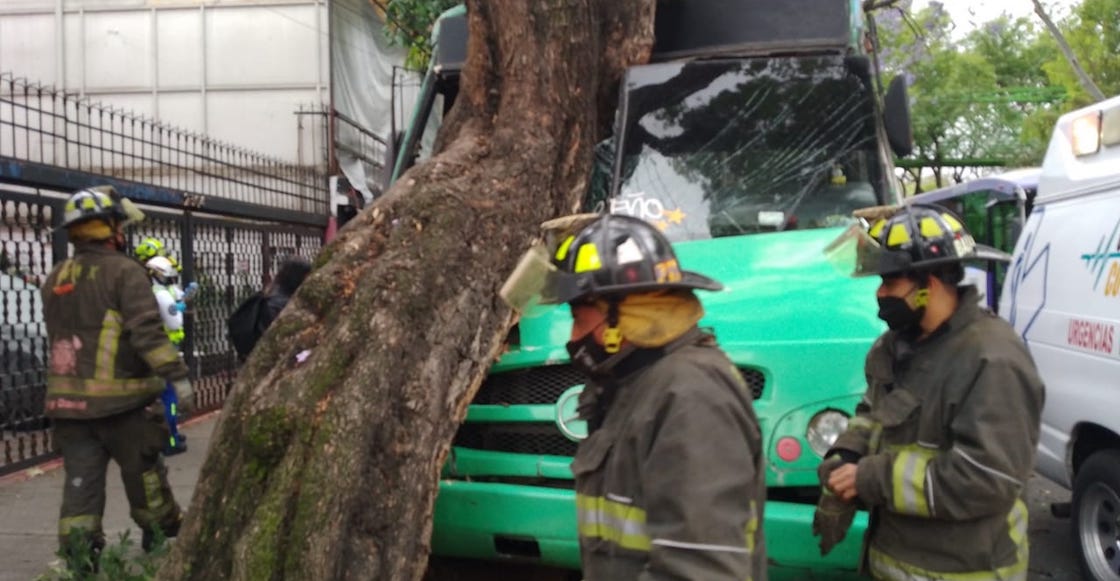 choca-camion-pasajeros-canal-miramontes