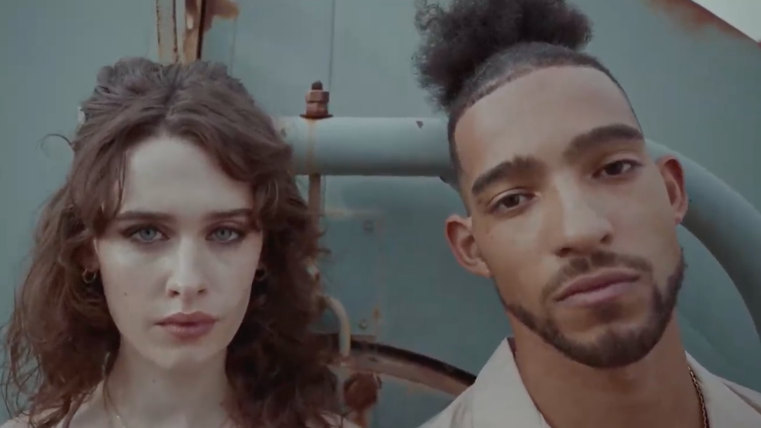 ¡Interpol está de vuelta con el impresionante video de "Toni"!