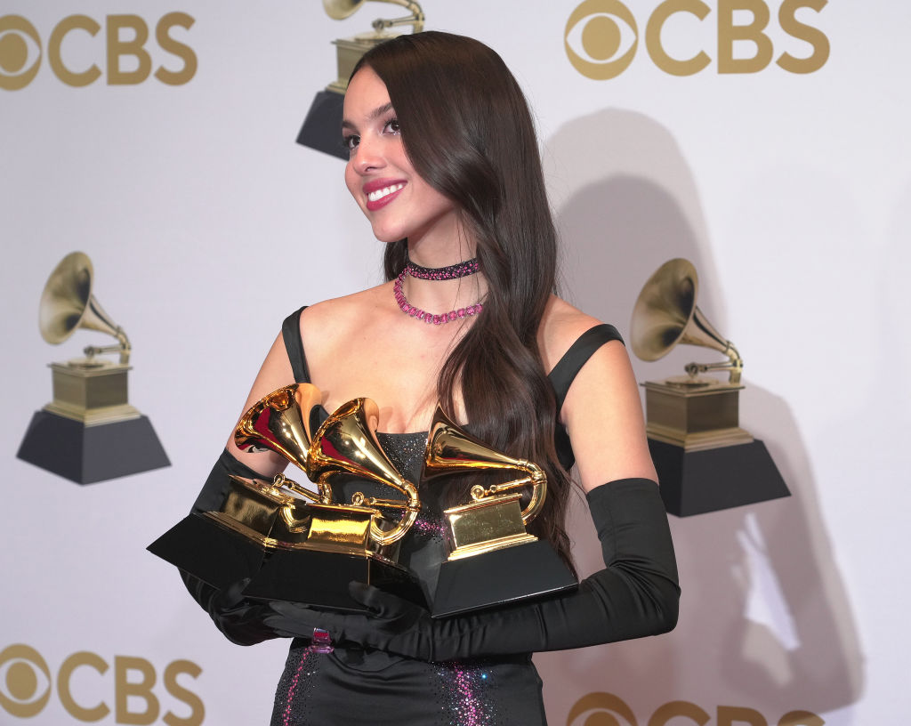Olivia Rodrigo en los Grammys 2022