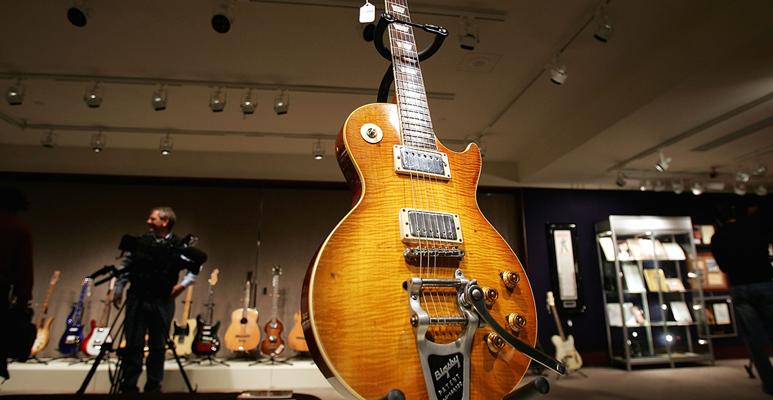 Abusivo nivel: Sujeto estafa a abuelita para comprarse 11 guitarras eléctricas