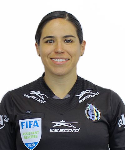 Karen Díaz, árbitro asistente 