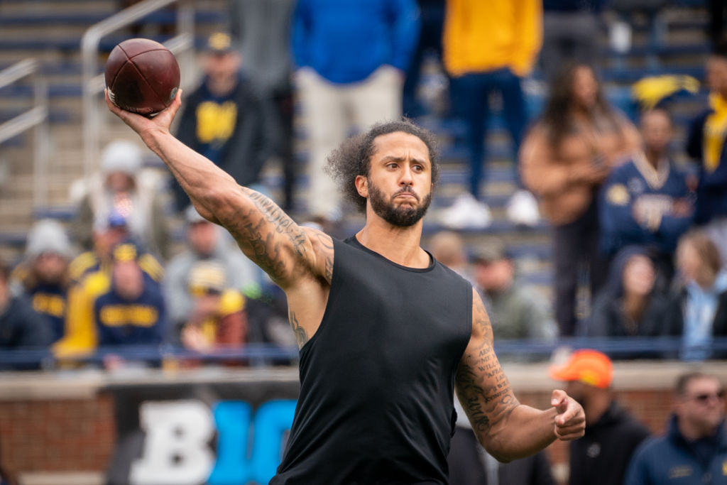 Colin Kaepernick no pierde la esperanza de volver a los emparrillados