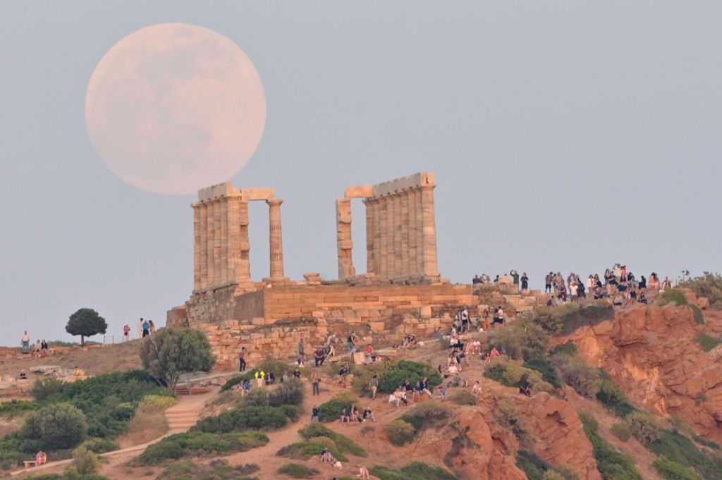eclipse-total-luna-grecia-2022