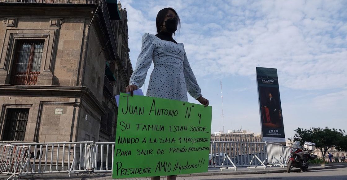 elena-rios-palacio-nacional-amlo